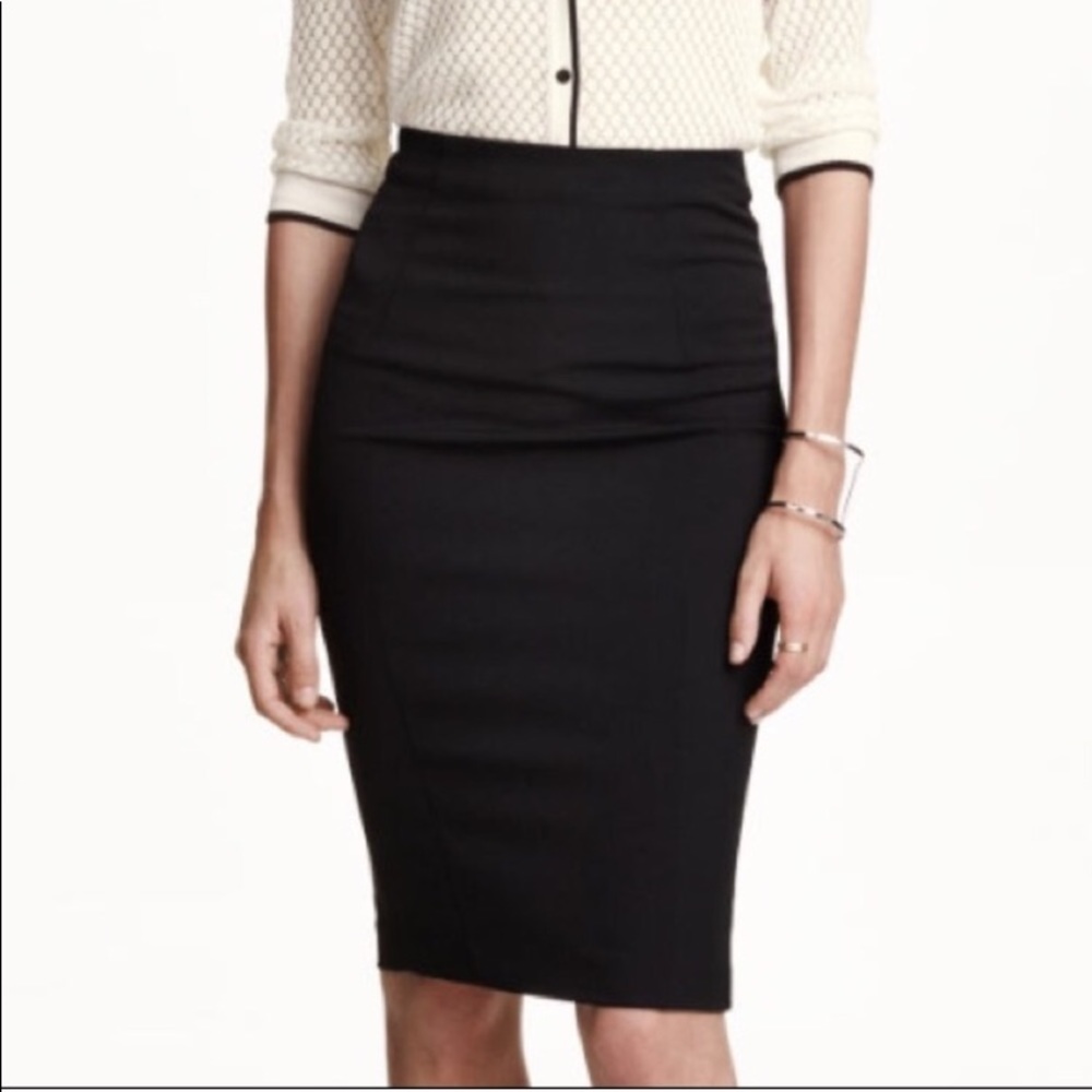 NWT H&M Black Fitted Midi Pencil Skirt
